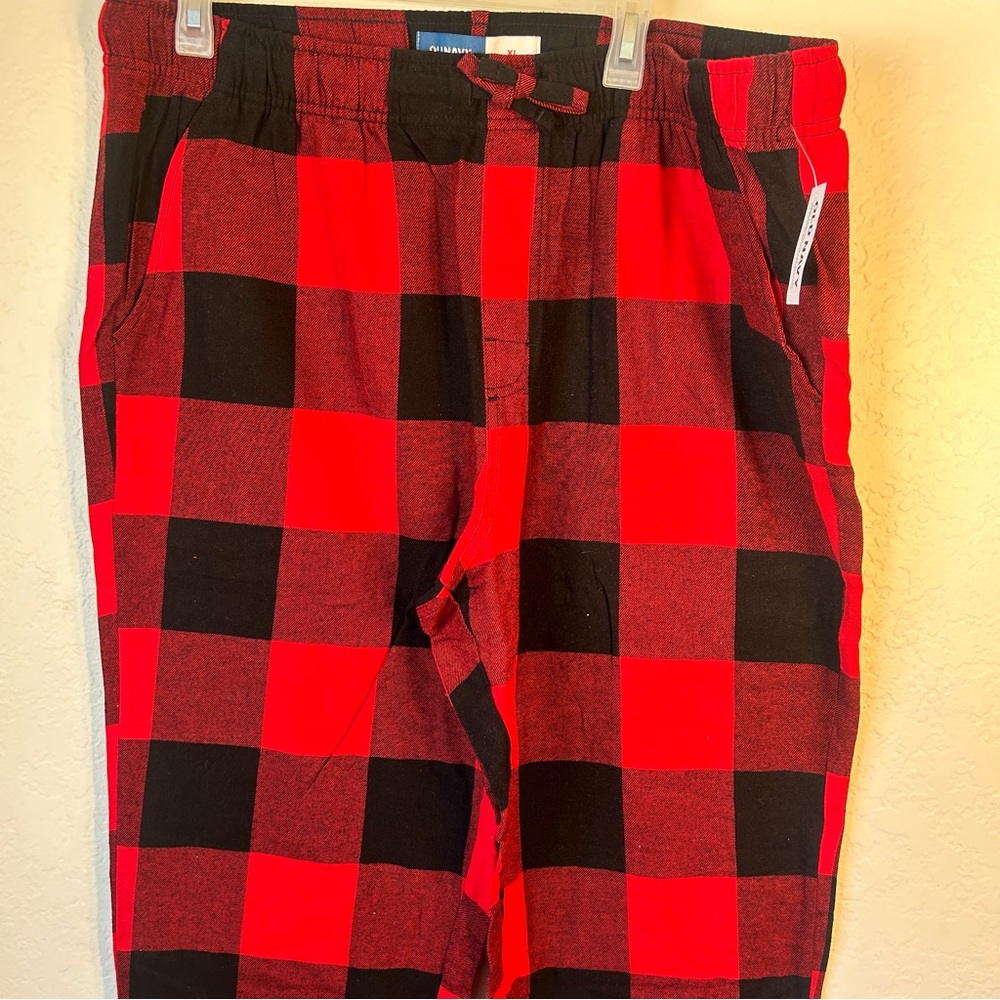 Old Navy Men’s XL Red and Black checkered Loungewear Sweatpants